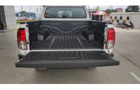 TOYOTA HILUX 2.4AT